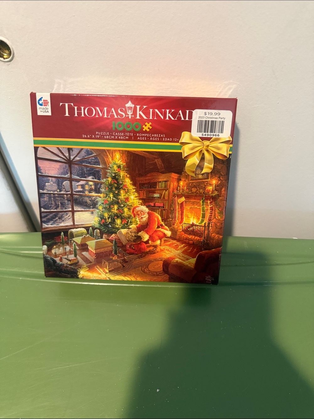 Thomas Kinkade Red and Green Holiday Puzzle - Santa by the Fireplace